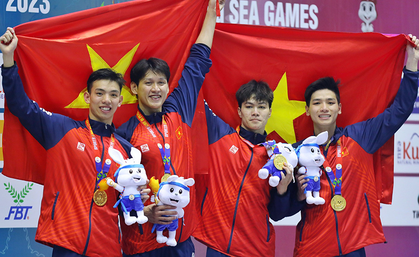 Kình ngư SV Duy Tân giành HCV và HCB tại SEA Games 32